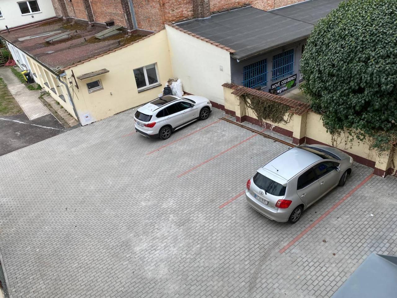 Perla Hradce 101 Apartment Hradec Kralove Exterior photo