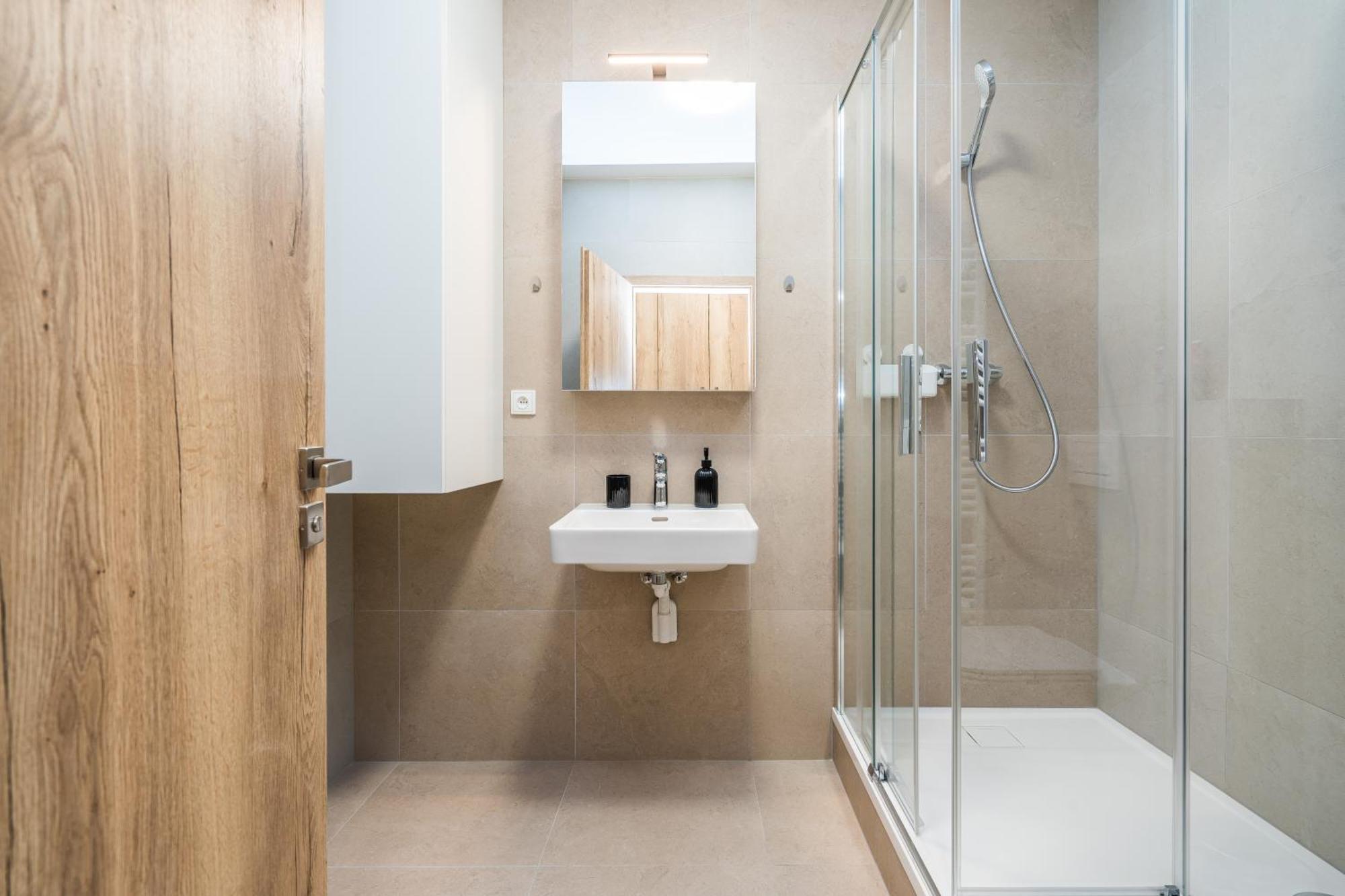 Perla Hradce 101 Apartment Hradec Kralove Exterior photo