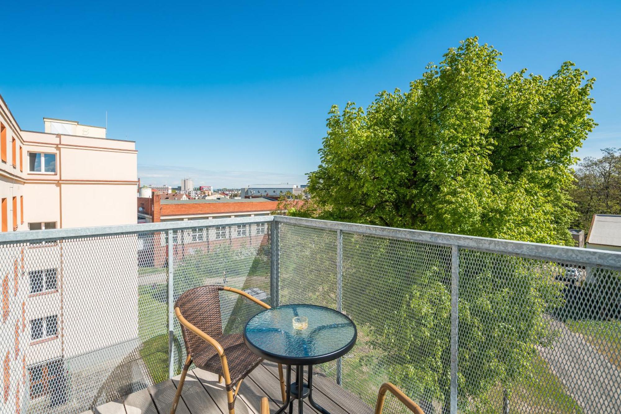 Perla Hradce 101 Apartment Hradec Kralove Exterior photo